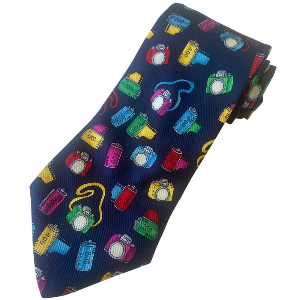 Alynn Neckwear Silk Tie "Roving Photographer" Cameras, Film Vintage Made in USA